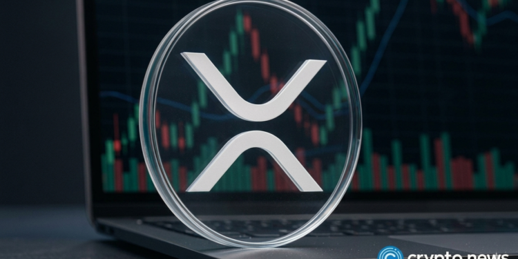 Will XRP Break Out or Break Down as 4H MACD Turns Bearish at Triangle Apex?